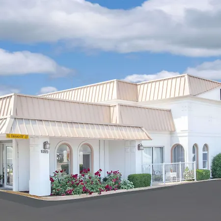 Hotel Super 8 By Wyndham Morton Grove/Chicago