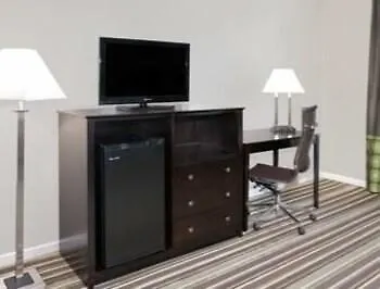 Super 8 By Wyndham Morton Grove/chicago 2*