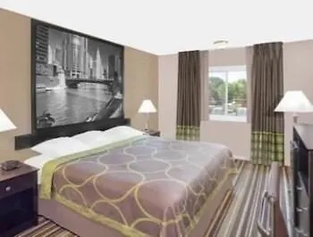 Super 8 By Wyndham Morton Grove/chicago 2*