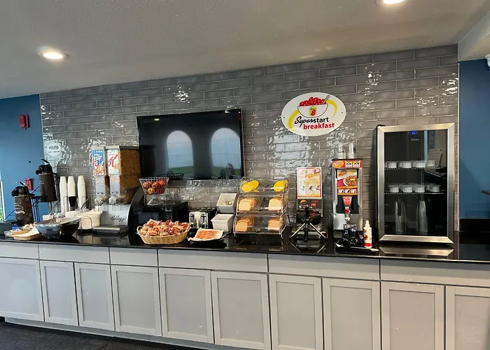 Hotel Super 8 By Wyndham Morton Grove/chicago 2*