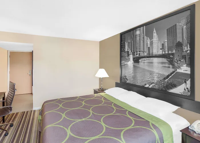 Hotel Super 8 By Wyndham Morton Grove/chicago 2*