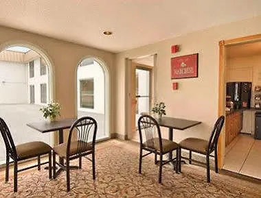 Super 8 By Wyndham Morton Grove/chicago 2* Morton Grove